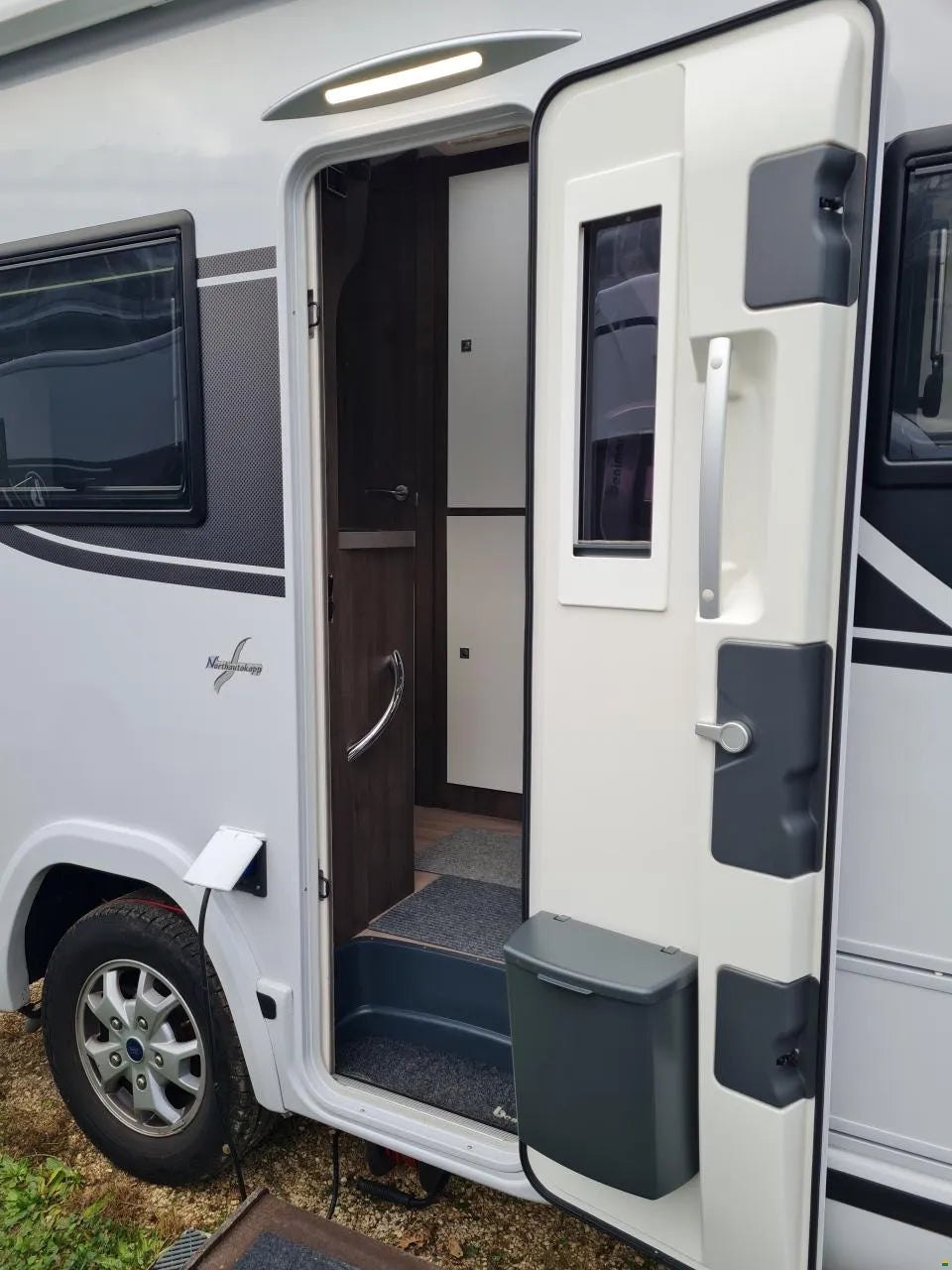 Benimar Tessoro 481 Northautokapp